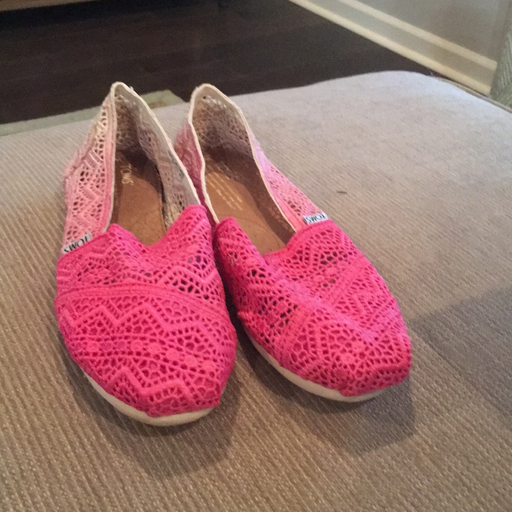 Pink ombré TOMS